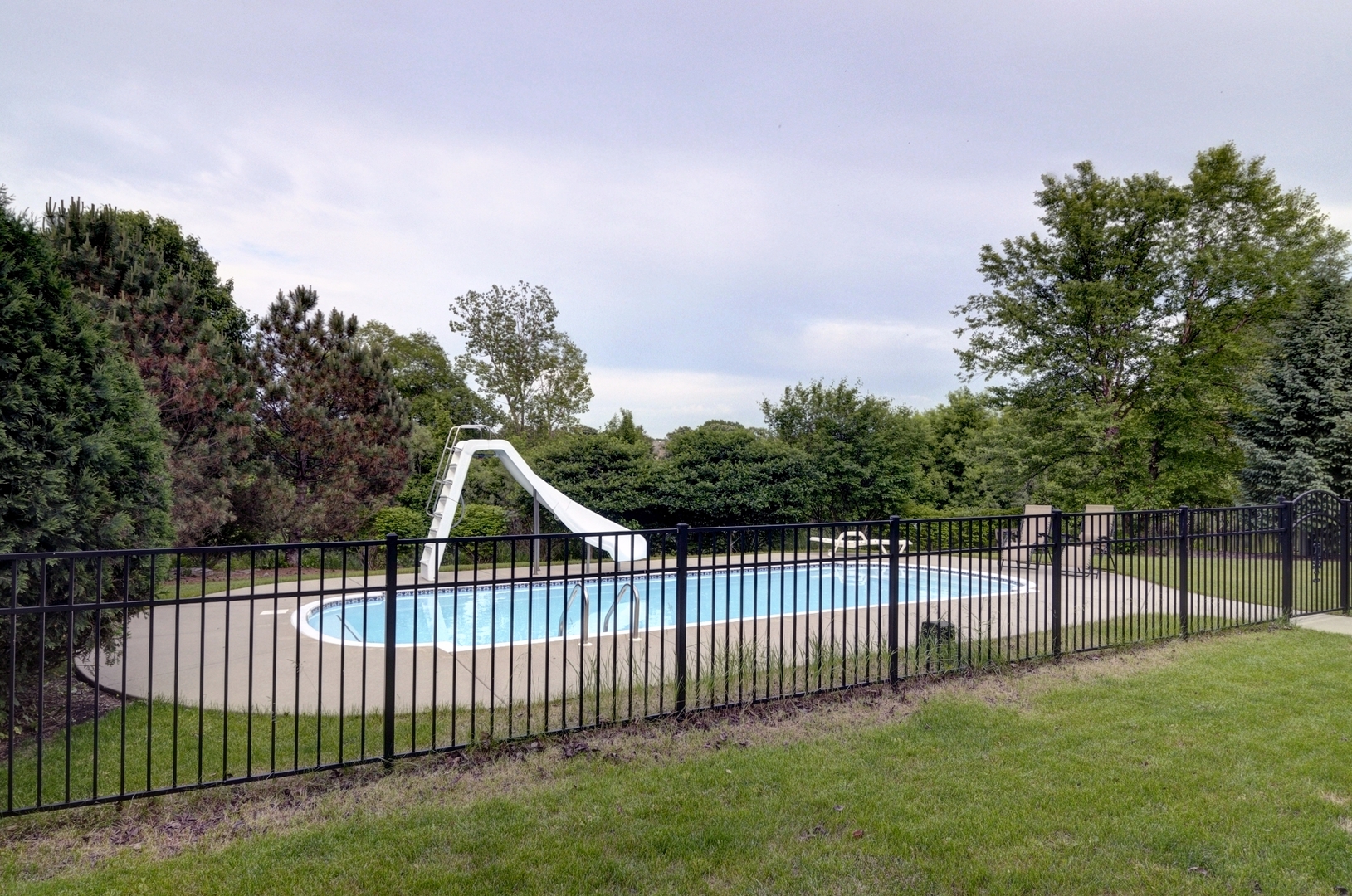 510 Rookery Lane Joliet, IL 60431 - Photo 36 of 40 a view of a tennis court