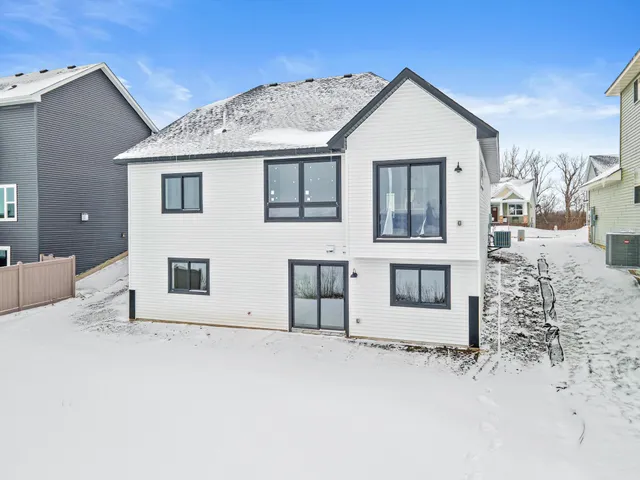 $639,900 | 1589 Spruce Street, Farmington, MN 55024