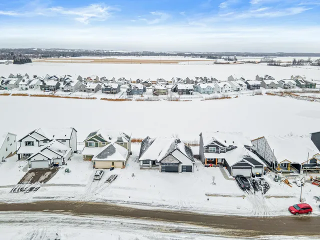 $639,900 | 1589 Spruce Street, Farmington, MN 55024