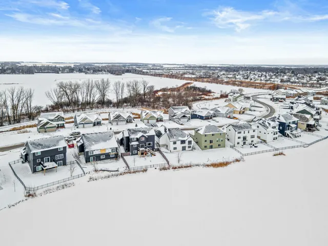 $639,900 | 1589 Spruce Street, Farmington, MN 55024