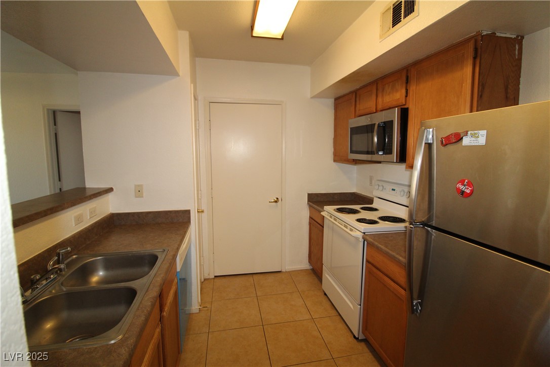 6650 West Warm Springs Road, Unit 2115 Las Vegas, NV 89118 - Photo 6 of 17