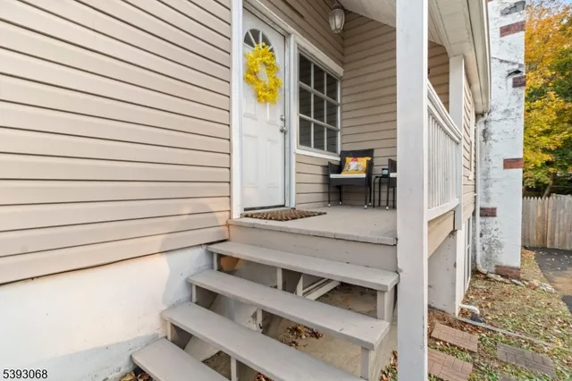a view of entryway and hall