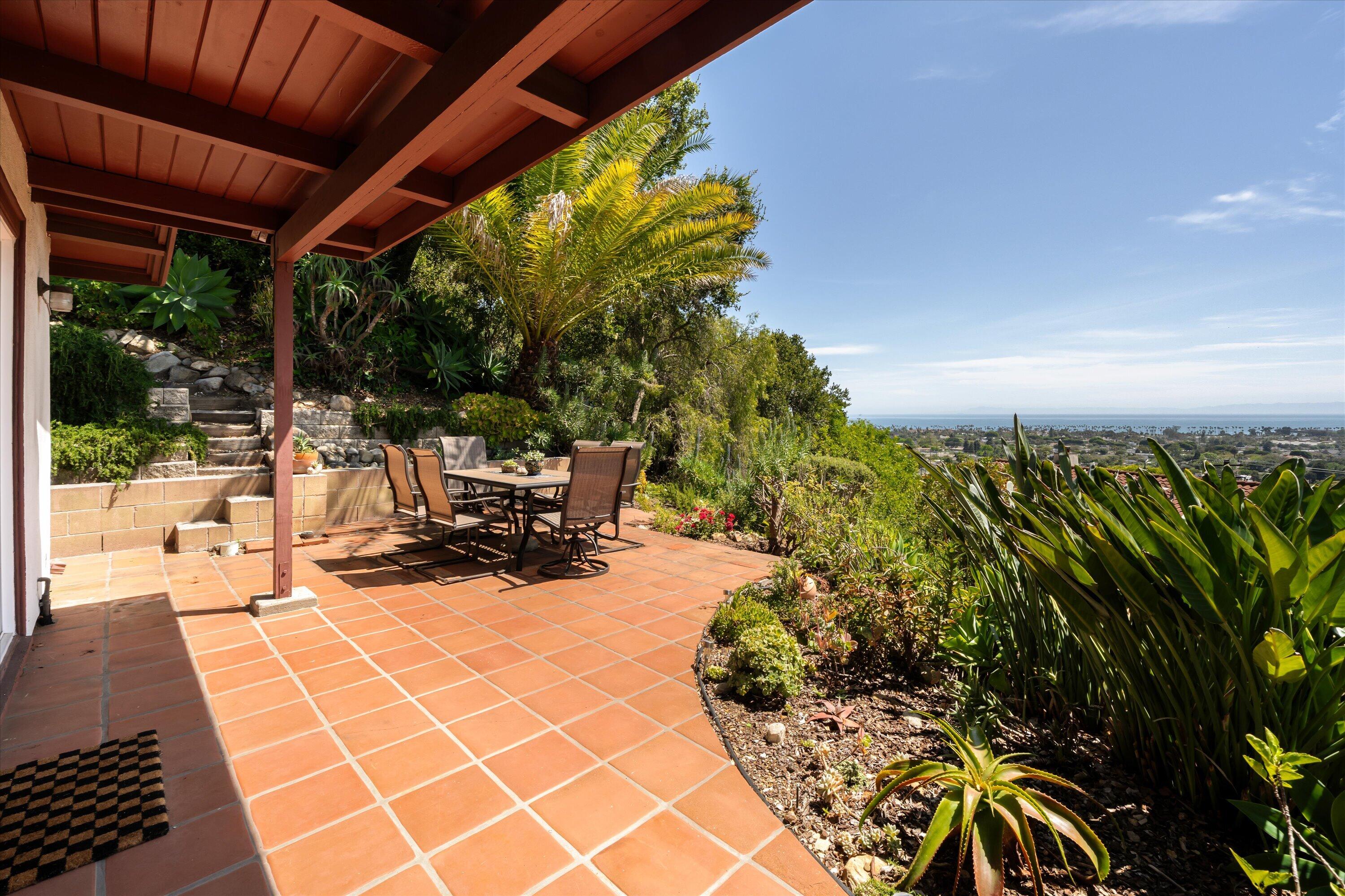 5 Las Alturas Road Santa Barbara, CA 93103 - Photo 11 of 24 20-5 Las Alturas Rd - 20