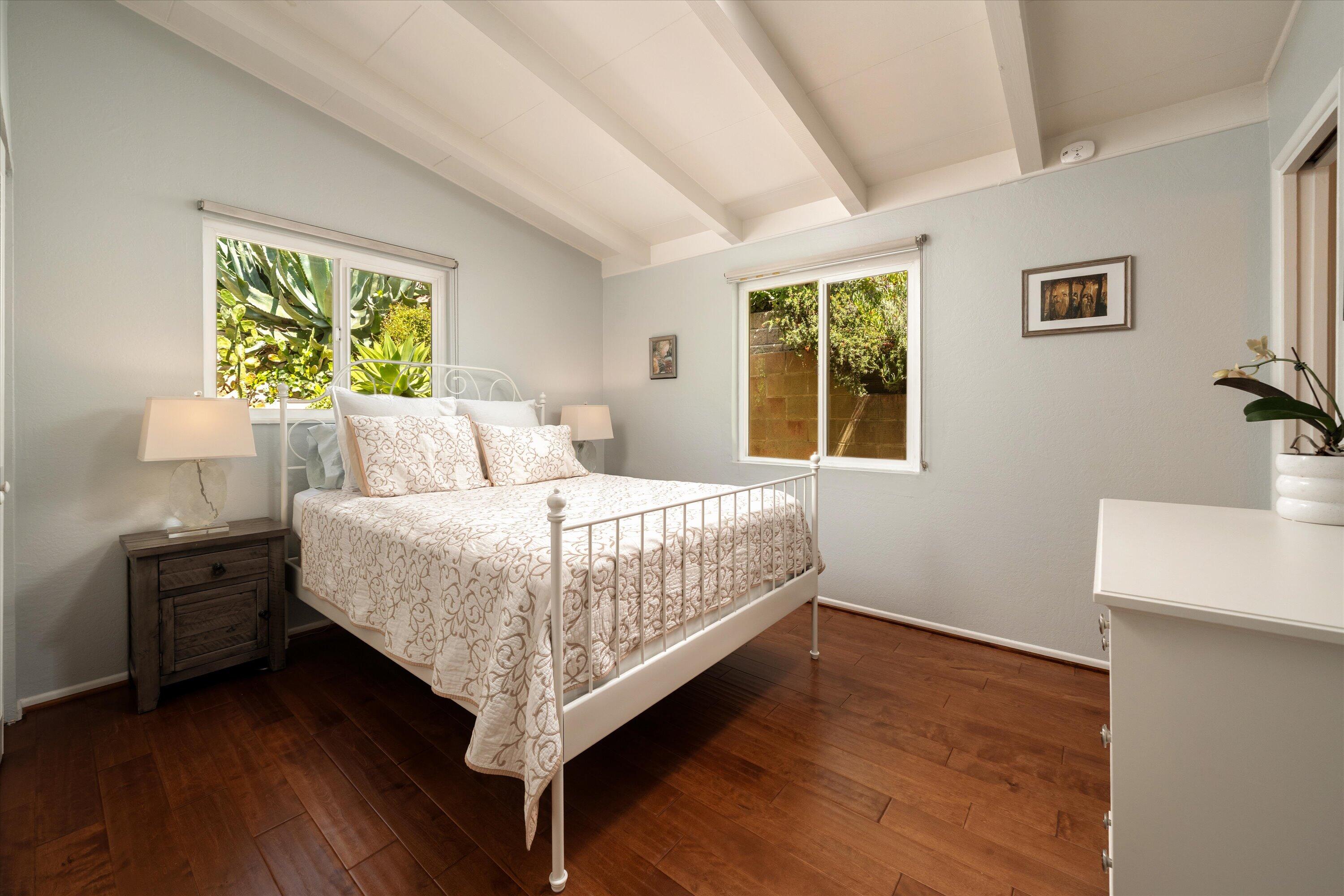 5 Las Alturas Road Santa Barbara, CA 93103 - Photo 12 of 24 17-5 Las Alturas Rd - 17