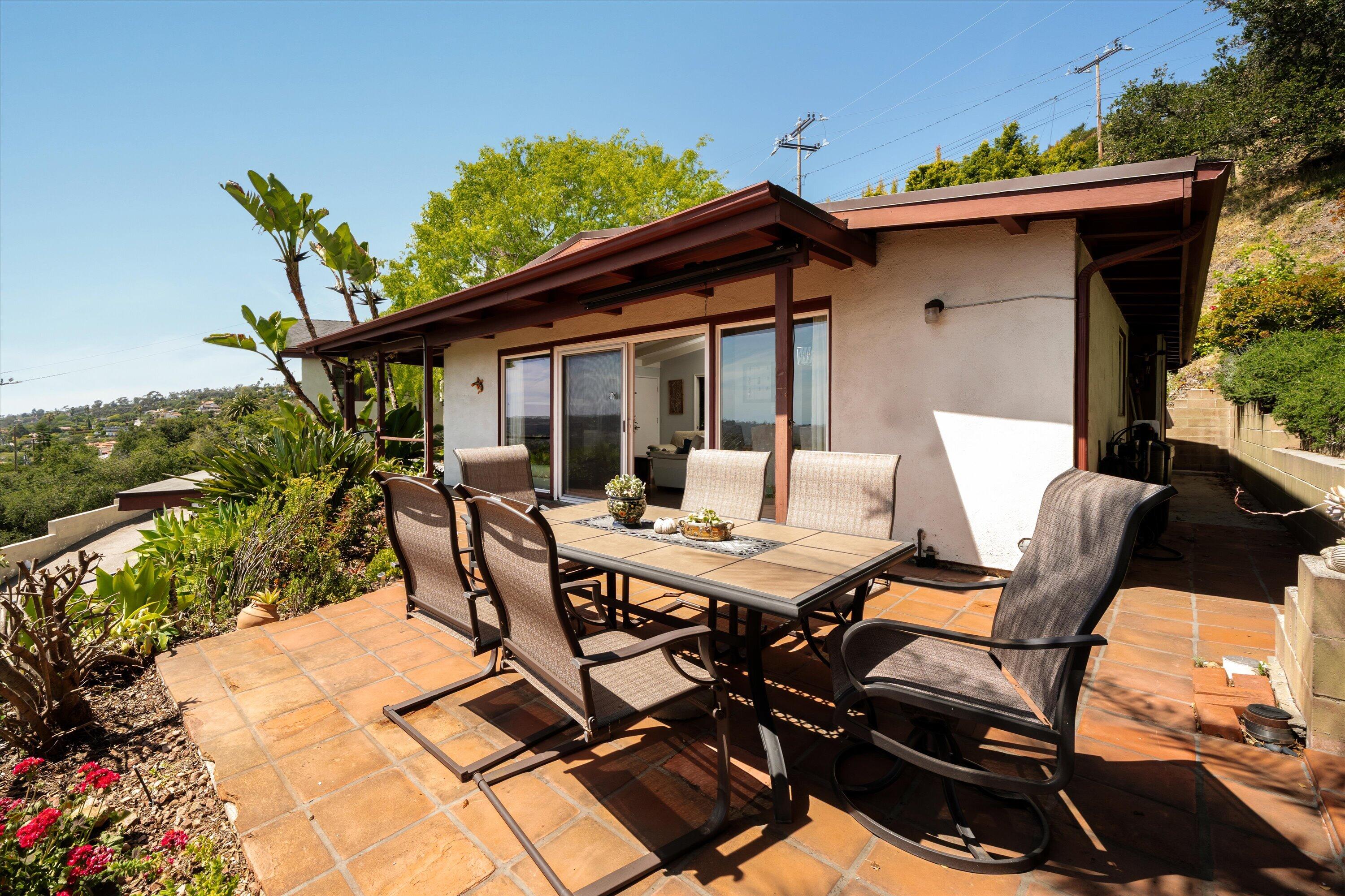 5 Las Alturas Road Santa Barbara, CA 93103 - Photo 18 of 24 21-5 Las Alturas Rd - 21