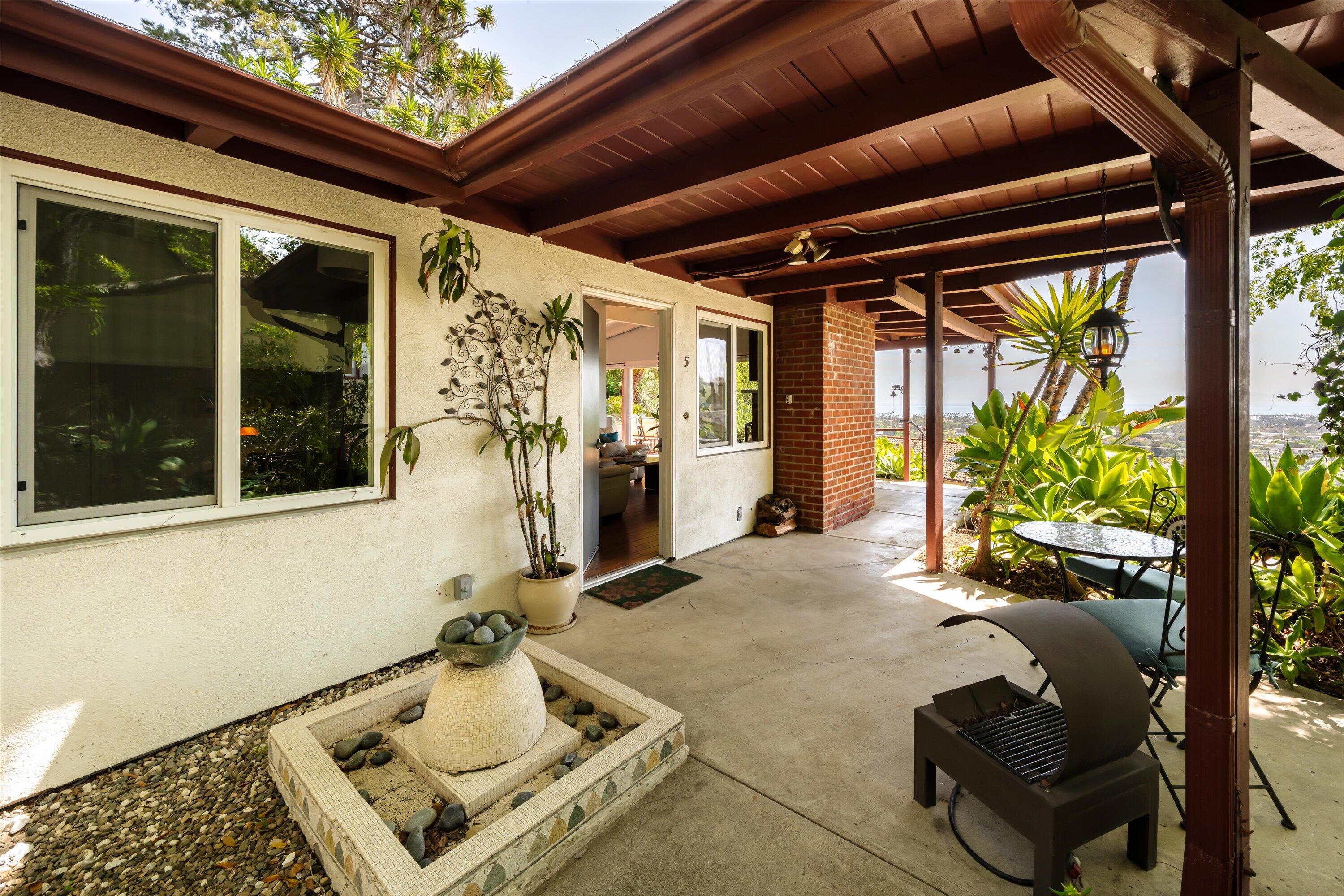 5 Las Alturas Road Santa Barbara, CA 93103 - Photo 5 of 24 07-5 Las Alturas Rd - 7