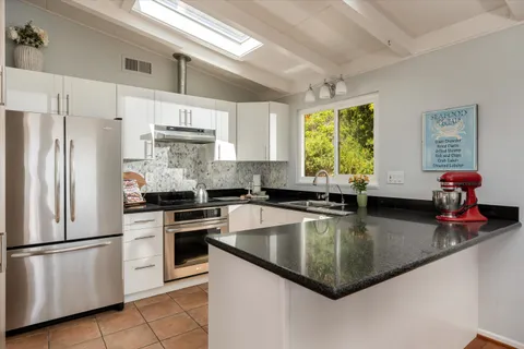 $1,585,000 | 5 Las Alturas Road, Santa Barbara, CA 93103