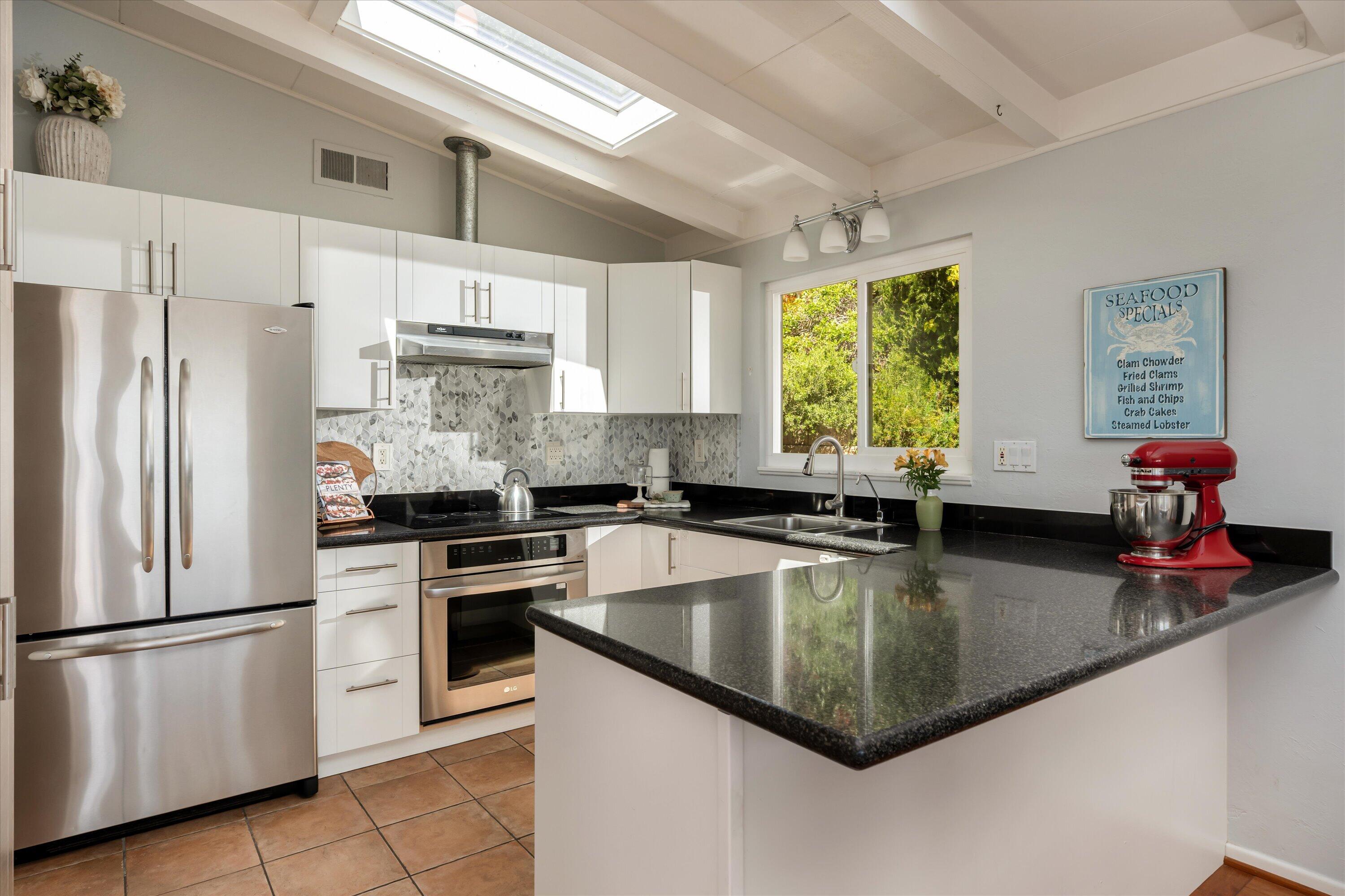 5 Las Alturas Road Santa Barbara, CA 93103 - Photo 9 of 24 13-5 Las Alturas Rd - 13