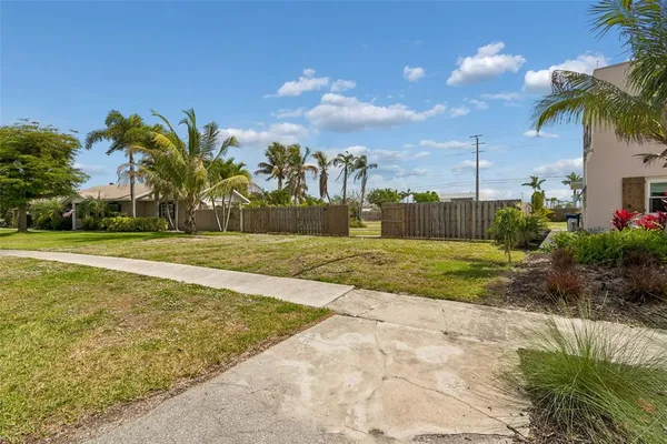 $349,000 | 603 Casabella Drive, Bradenton, FL 34209
