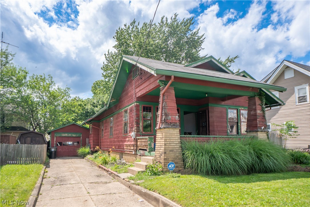 1131 Broad Avenue Northwest Canton, OH 44708 - Photo 1 of 25