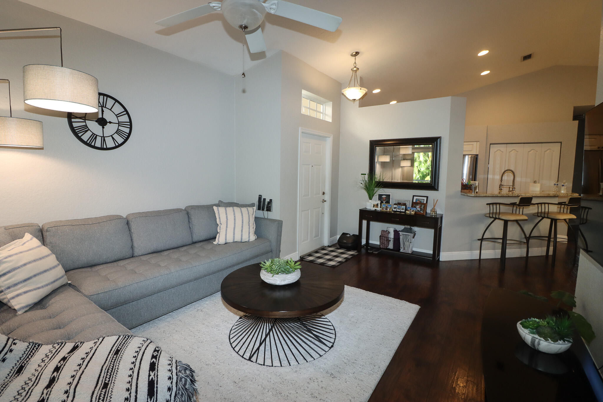 5790 Raceway Road Lake Worth, FL 33449 - Photo 5 of 48 Living Room