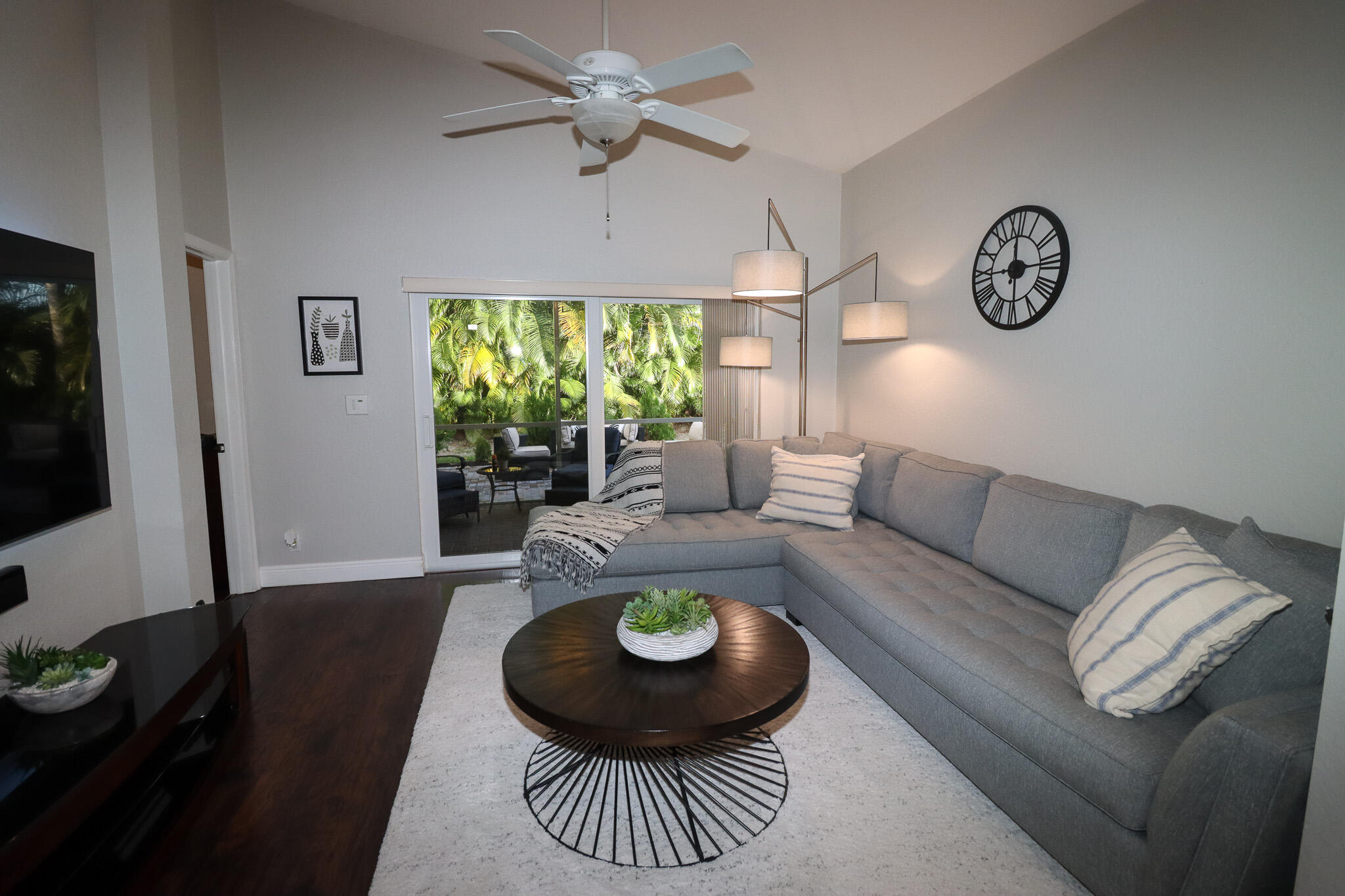 5790 Raceway Road Lake Worth, FL 33449 - Photo 6 of 48 Living Room