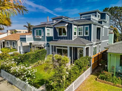 $2,949,999 | 835 Beryl Street, San Diego, CA 92109