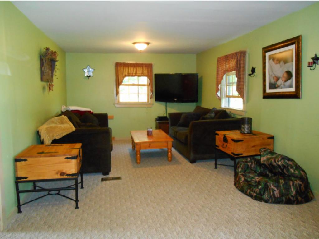 1277 Macdonald Road Washington, VT 05675 - Photo 14 of 33