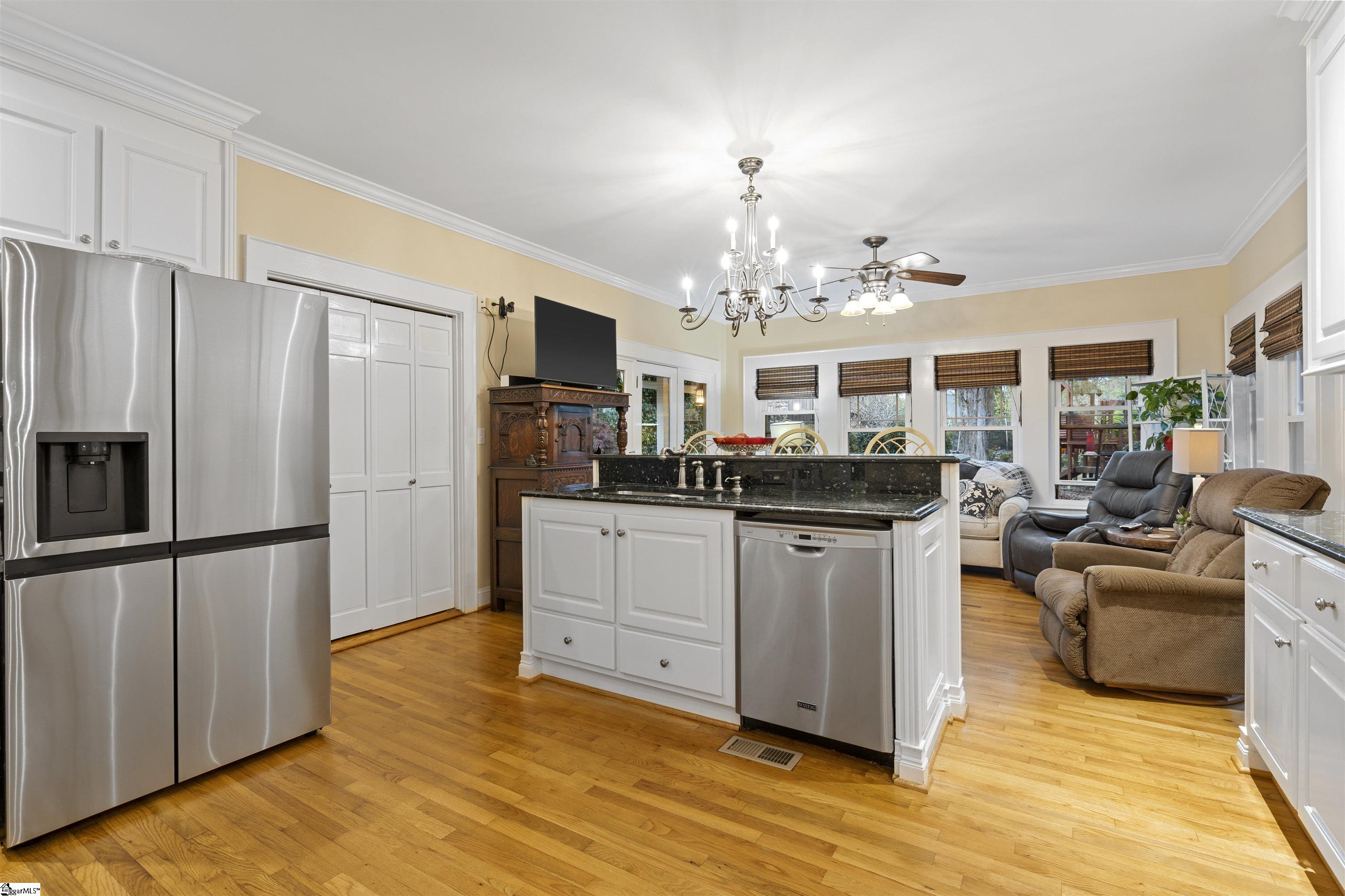 2619 Saluda Dam Road Easley, SC 29640 - Photo 10 of 36 Gallery Image 10