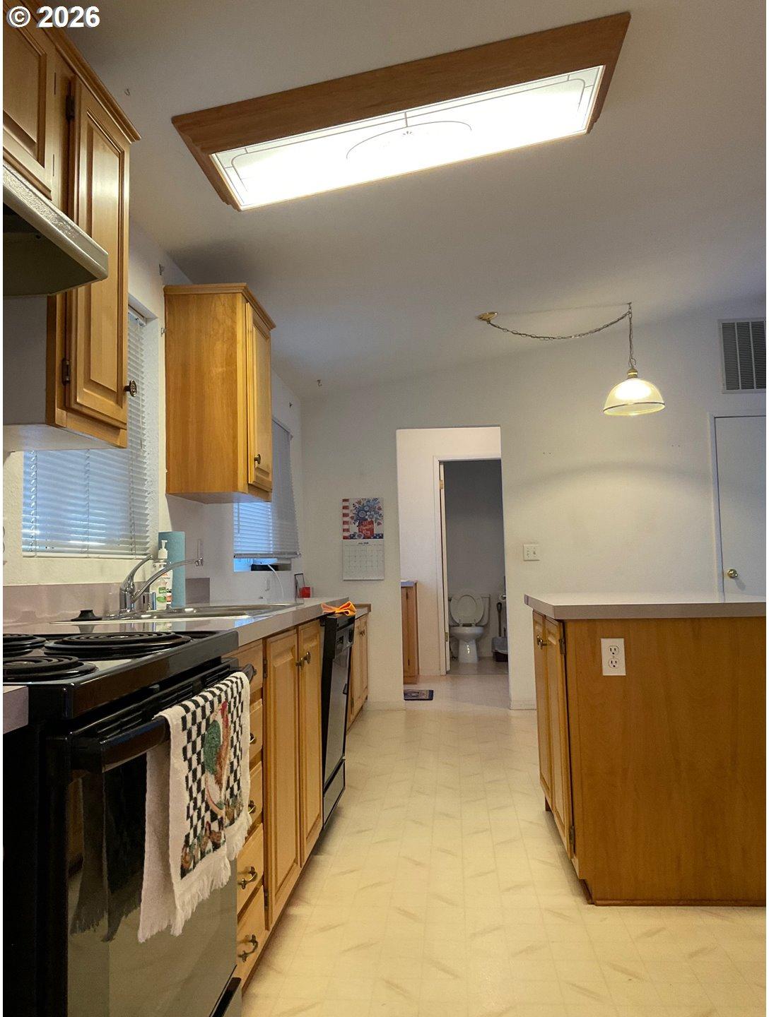 1949 Southeast Palmquist Road, Unit 41 Gresham, OR 97080 - Photo 20 of 47 Gallery Image 20