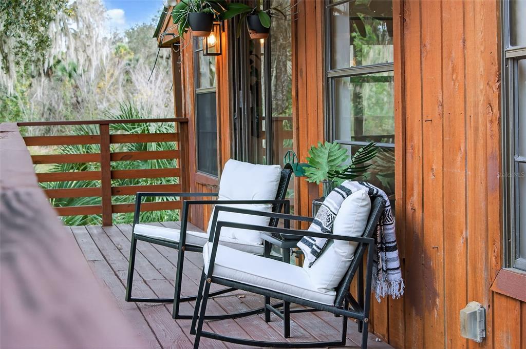 4925 Hamilton Road Lakeland, FL 33811 - Photo 27 of 71 a view of a chairs and table in patio