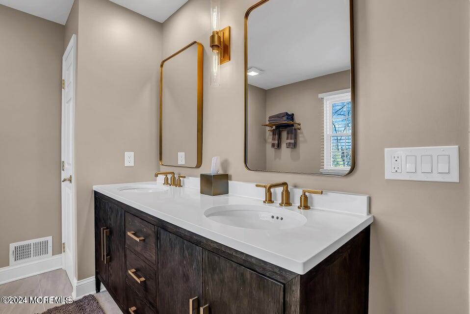 10 Judy Road Eatontown, NJ 07724 - Photo 25 of 43 36