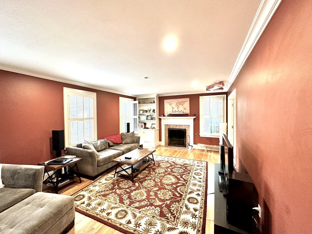 77 Hackensack Road Chestnut Hill, MA 02467 - Photo 8 of 23