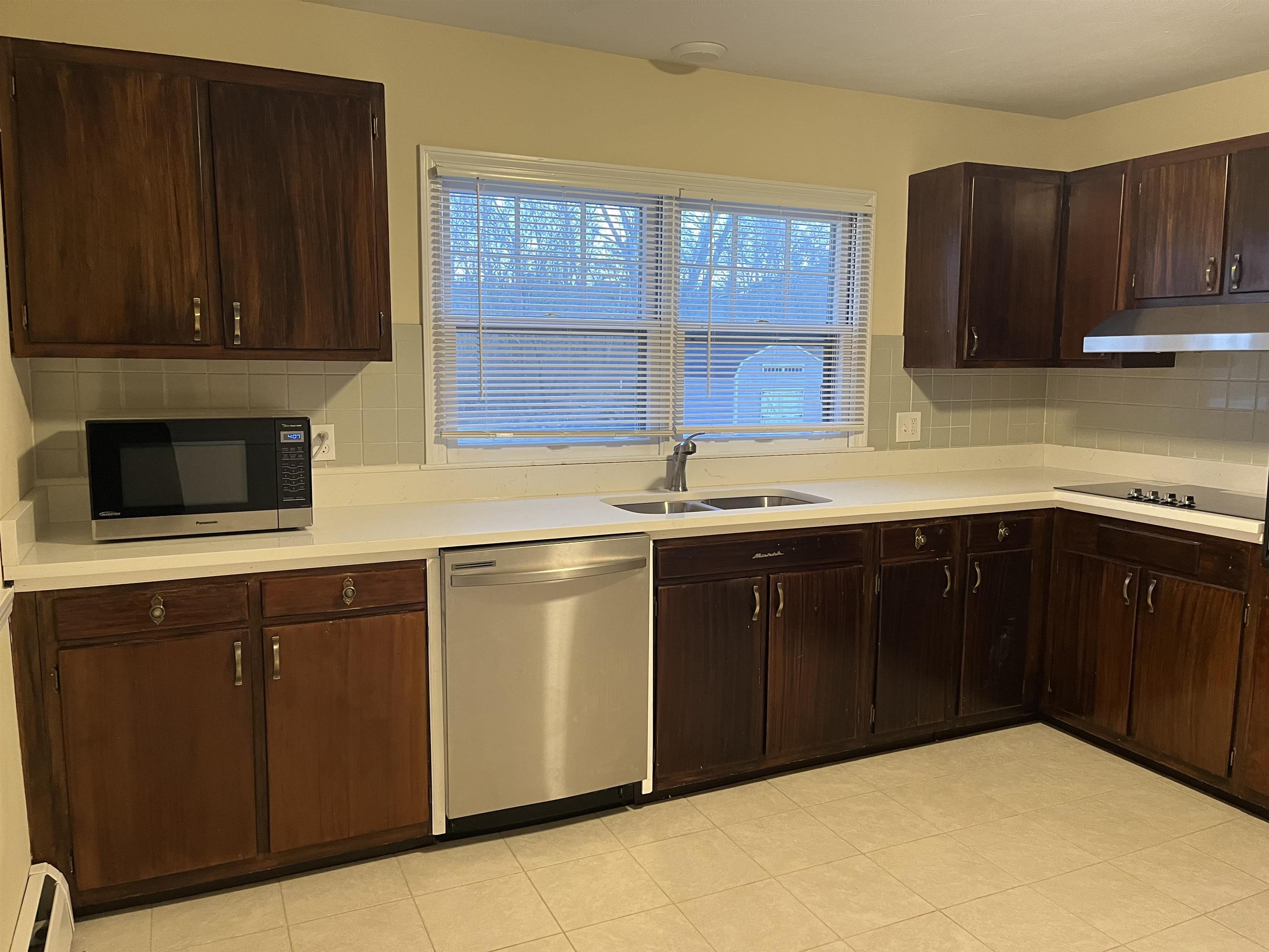 524 Wallis Road Rye, NH 03870 - Photo 9 of 29