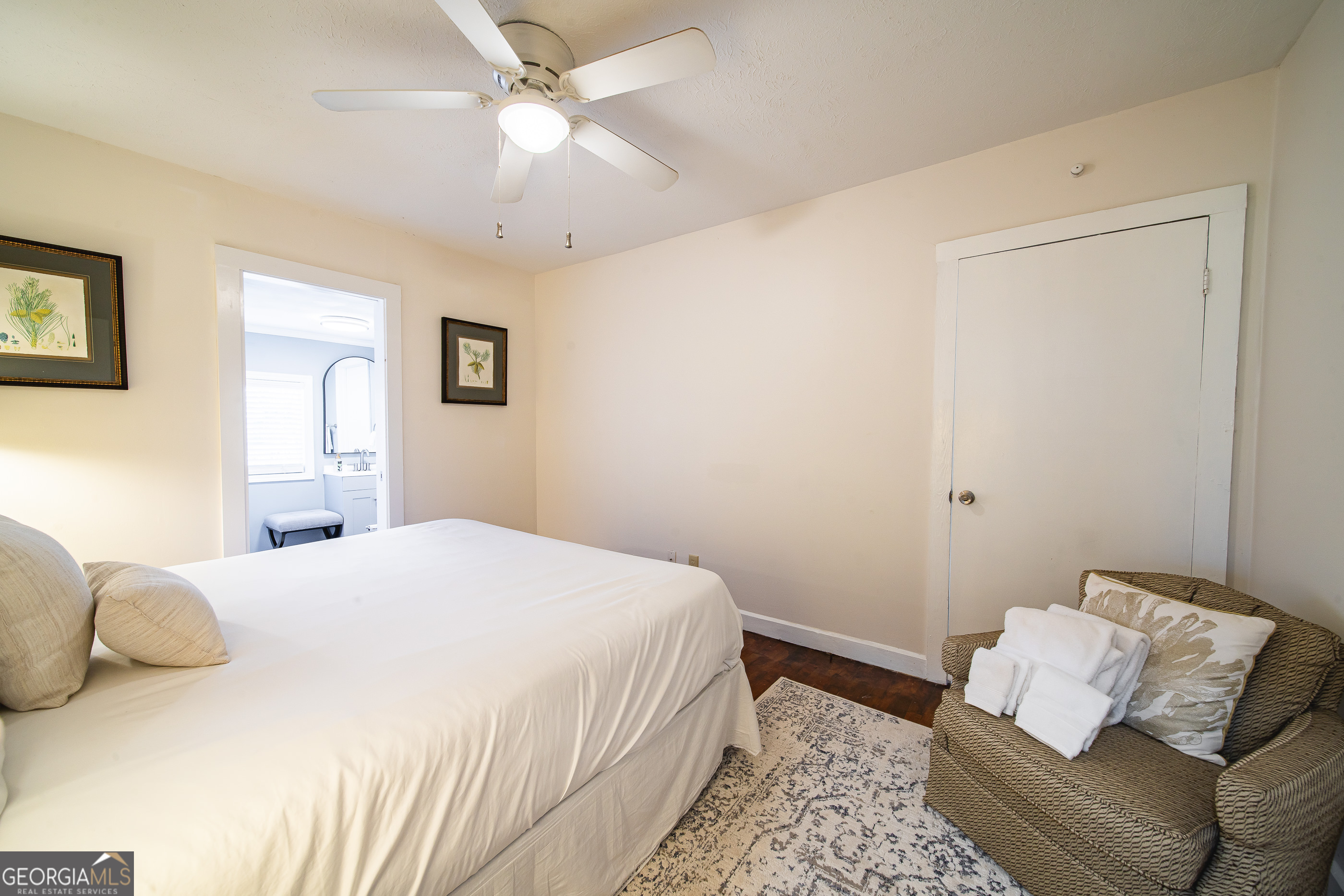 161 Calhoun Road Hamilton, GA 31811 - Photo 38 of 90 a bedroom with a bed and a couch