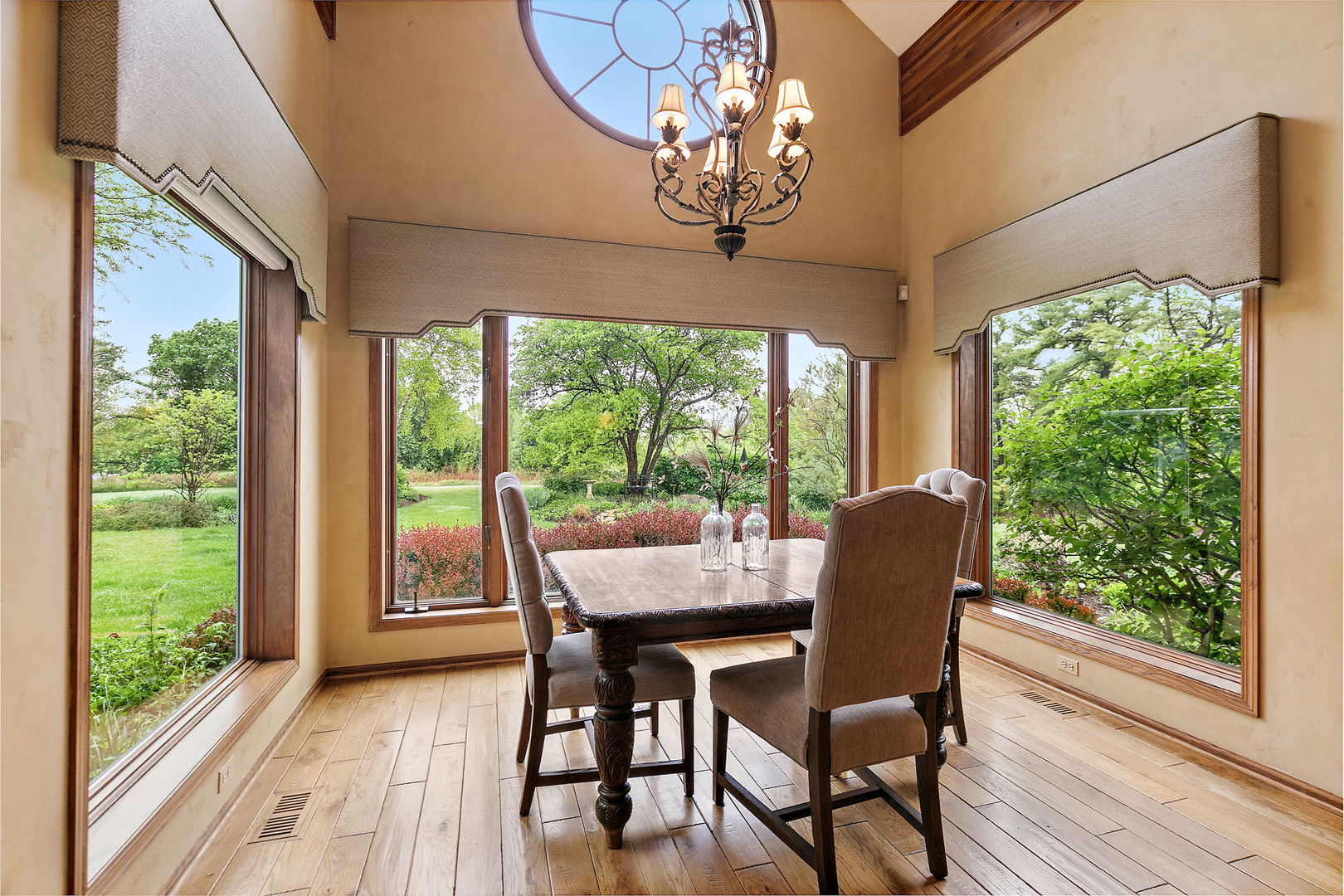 660 Plum Tree Road Barrington Hills, IL 60010 - Photo 13 of 52