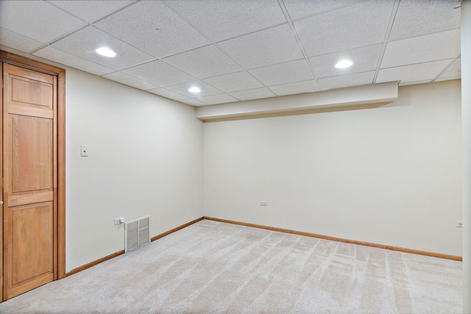 660 Plum Tree Road Barrington Hills, IL 60010 - Photo 33 of 52