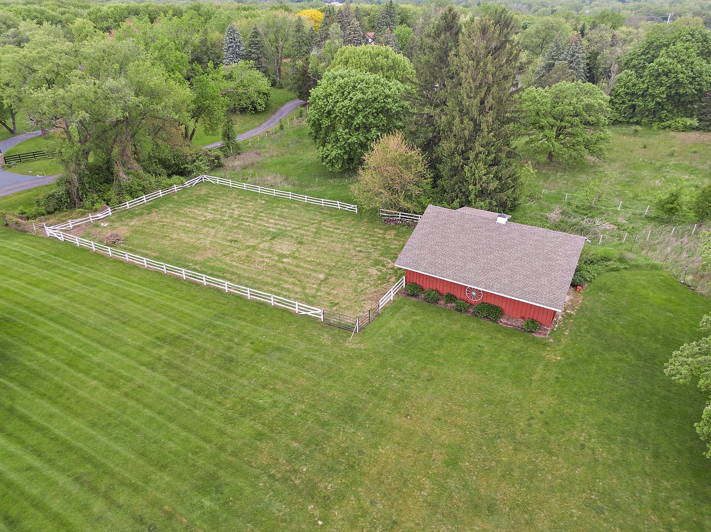 660 Plum Tree Road Barrington Hills, IL 60010 - Photo 46 of 52