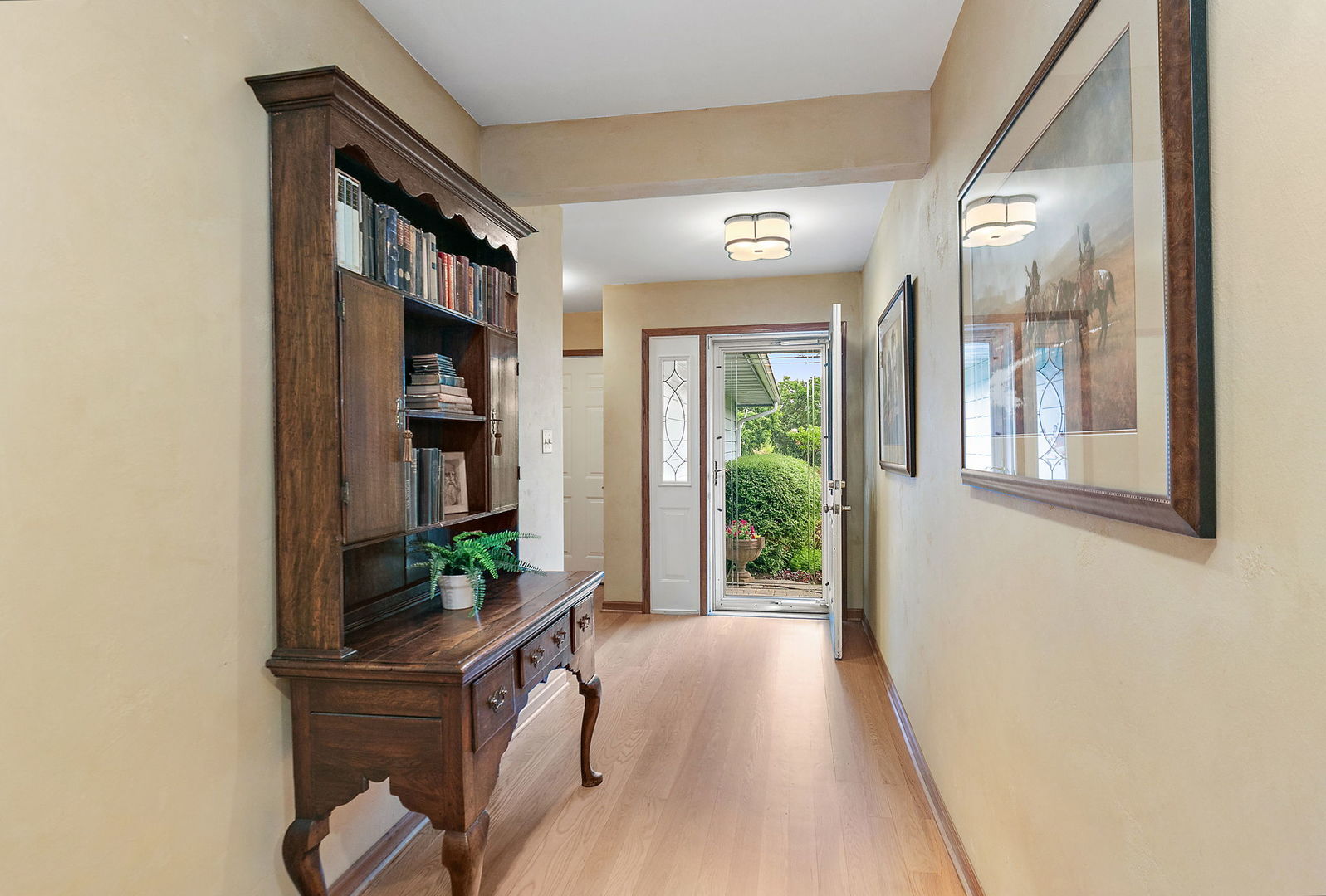 660 Plum Tree Road Barrington Hills, IL 60010 - Photo 6 of 52