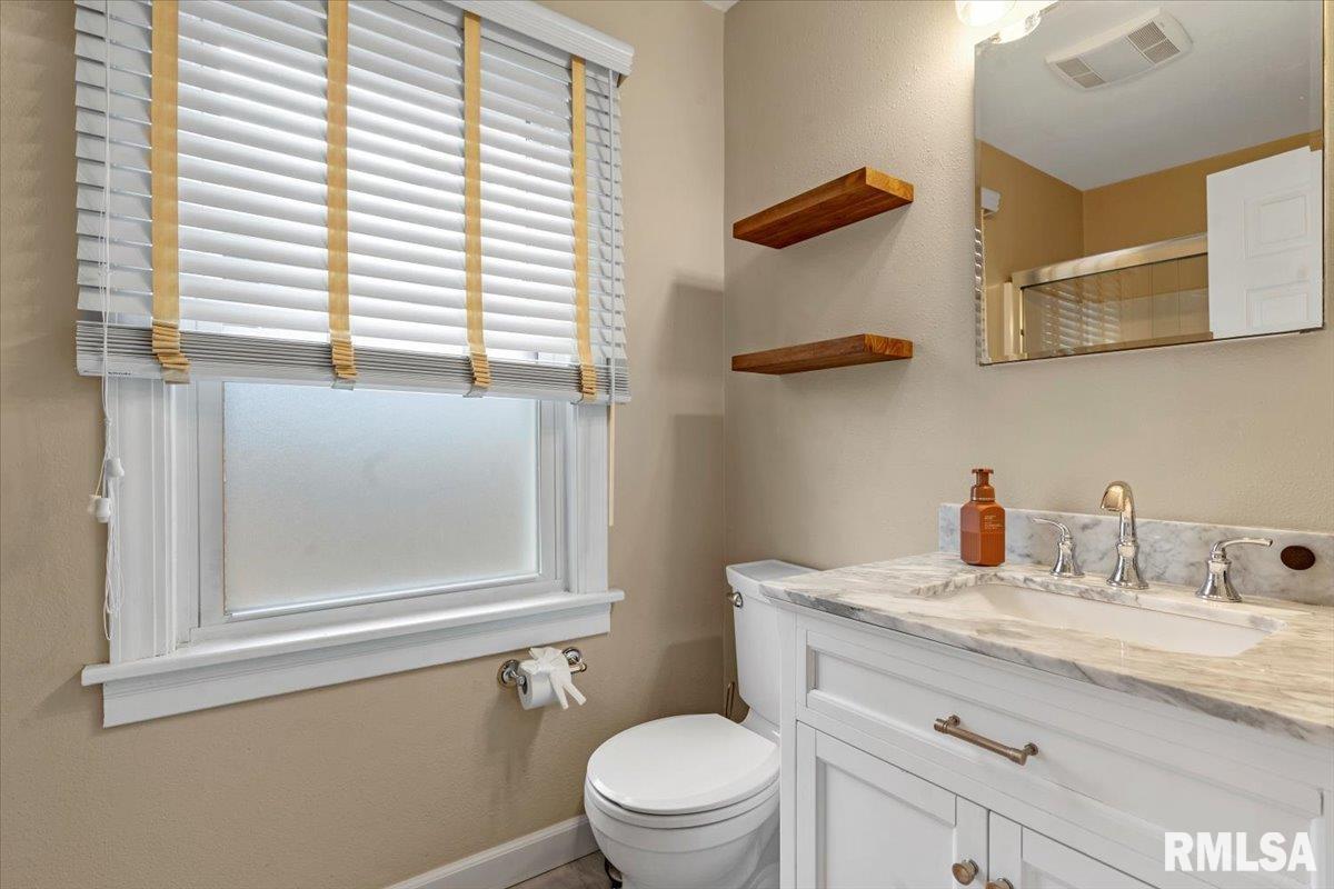 2057 North 7th Street Springfield, IL 62702 - Photo 13 of 26