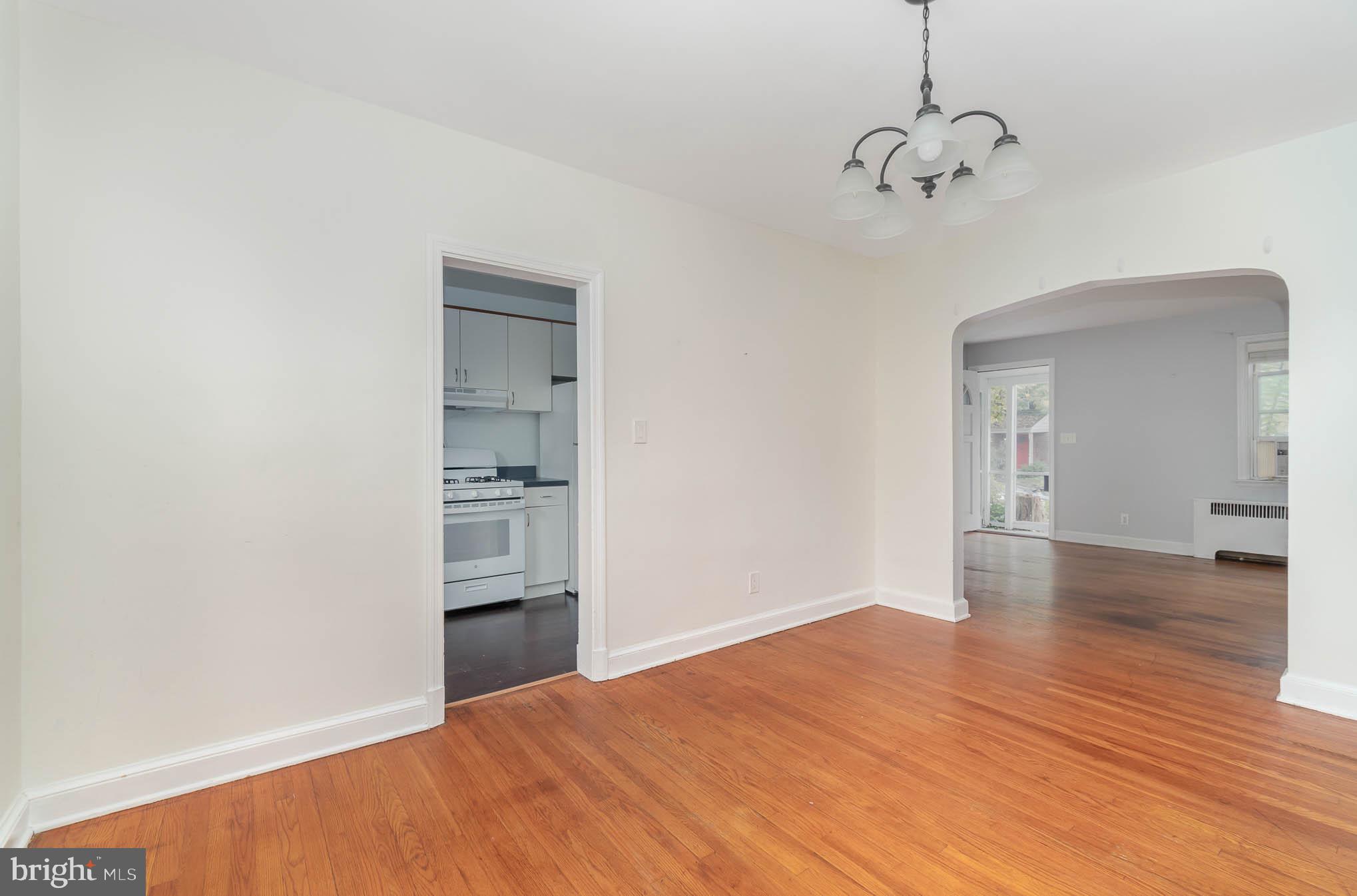 57 Burkleigh Road Baltimore, MD 21286 - Photo 6 of 27