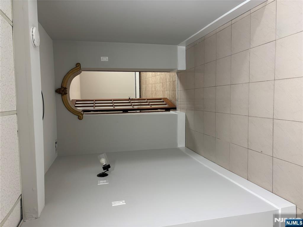 191 Everett Place, Unit 1 East Rutherford, NJ 07073 - Photo 13 of 20