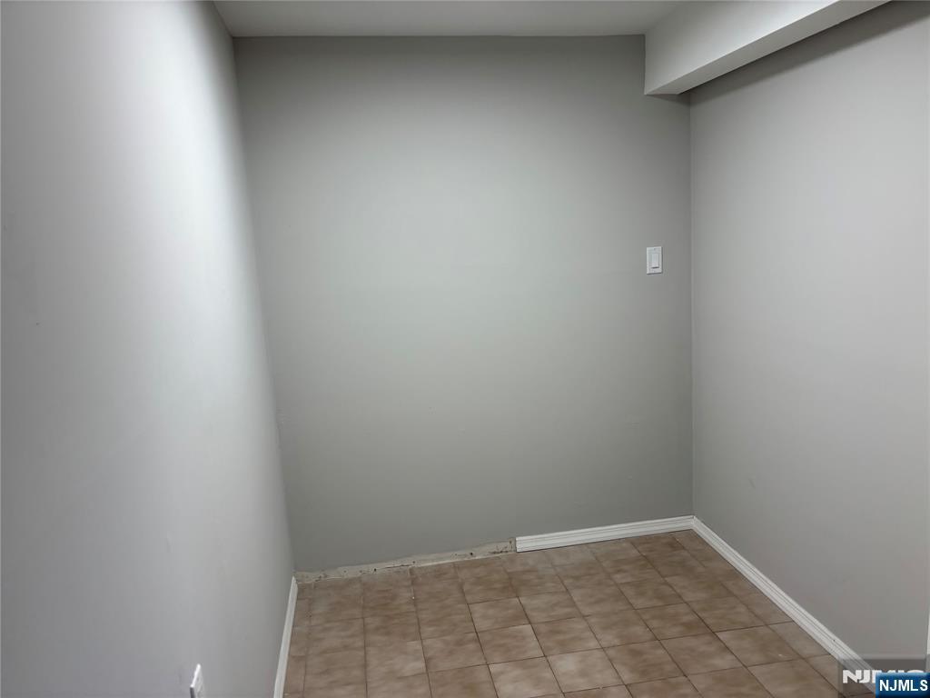 191 Everett Place, Unit 1 East Rutherford, NJ 07073 - Photo 16 of 20