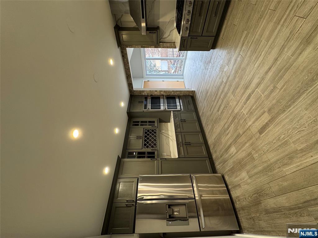 191 Everett Place, Unit 1 East Rutherford, NJ 07073 - Photo 2 of 20