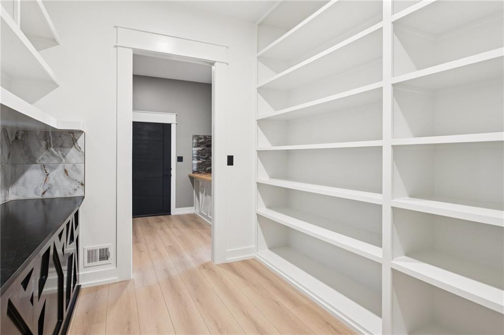 5122 Northwest 47 Terrace Riverside, MO 64150 - Photo 18 of 50