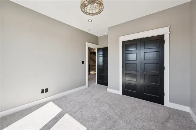 $1,349,950 | 5122 Northwest 47 Terrace, Riverside, MO 64150