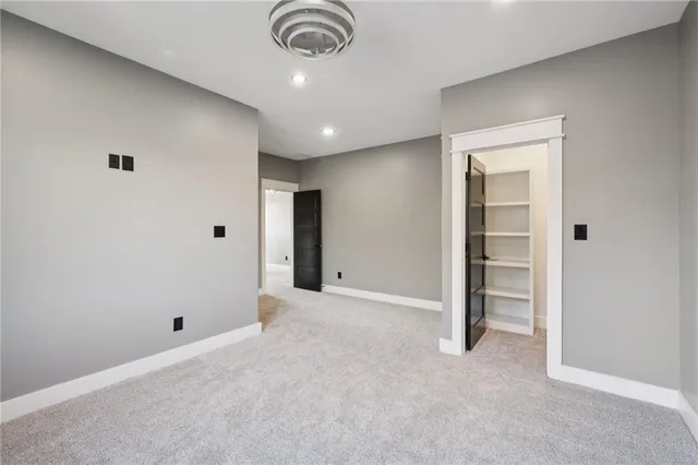 $1,349,950 | 5122 Northwest 47 Terrace, Riverside, MO 64150