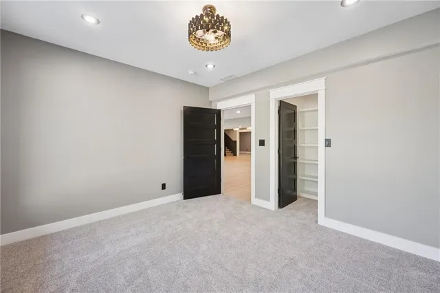 $1,349,950 | 5122 Northwest 47 Terrace, Riverside, MO 64150