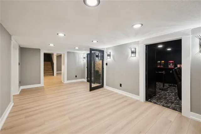 $1,349,950 | 5122 Northwest 47 Terrace, Riverside, MO 64150