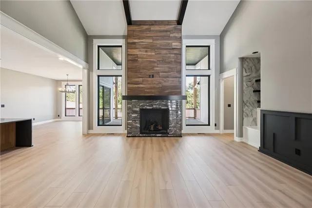 $1,349,950 | 5122 Northwest 47 Terrace, Riverside, MO 64150