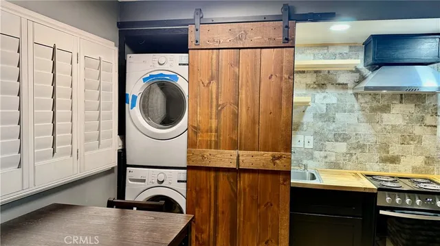 $375,000 | 7904 Laurel Canyon Boulevard, Unit 12, North Hollywood, CA 91605