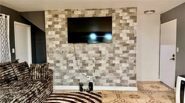 $375,000 | 7904 Laurel Canyon Boulevard, Unit 12, North Hollywood, CA 91605