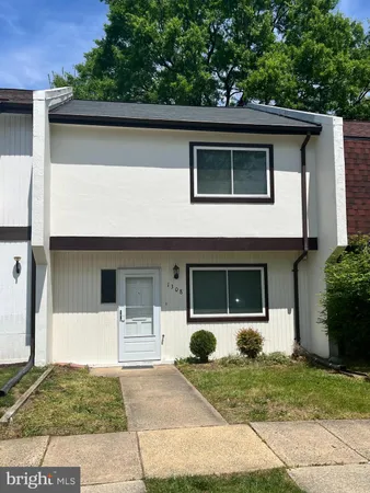 $2,650 | 1308 Wexford Court, Herndon, VA 20170