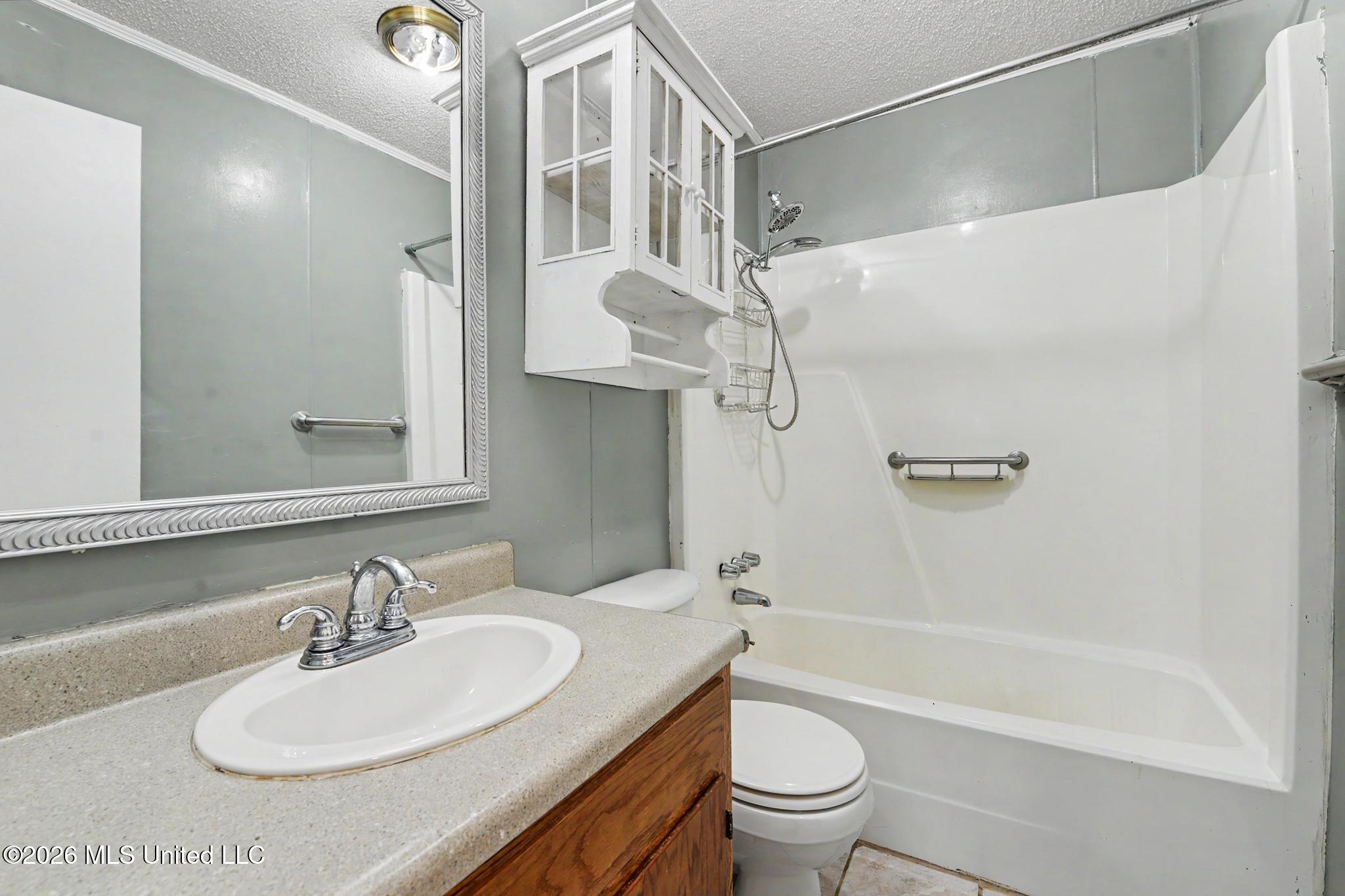 16420 Highway 63 Moss Point, MS 39562 - Photo 9 of 24 IMG_2203