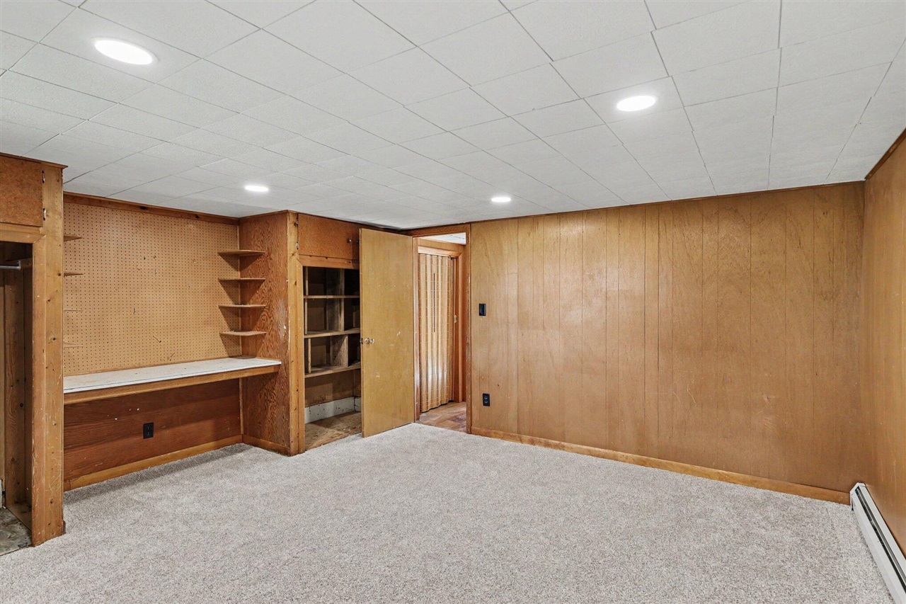 6923 Young Road Bellevue, MI 49021 - Photo 15 of 36