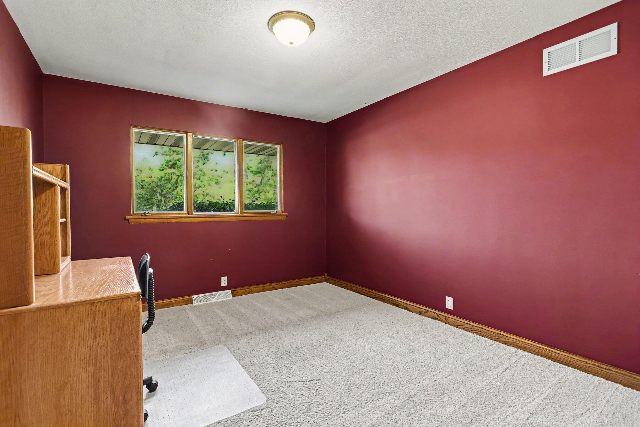 9410 North Branch Road Watervliet, MI 49098 - Photo 15 of 31 014_file_9839