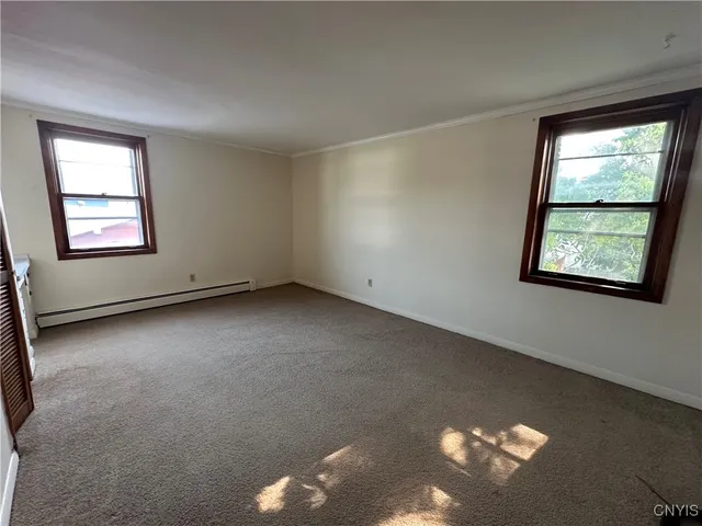 $1,200 | 64 East 5th Street, Oswego, NY 13126