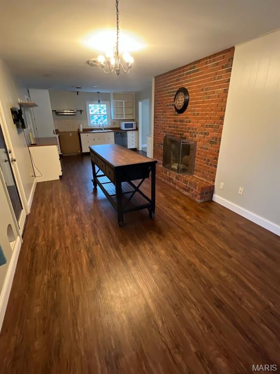 1606 Paris Drive Godfrey, IL 62035 - Photo 3 of 20