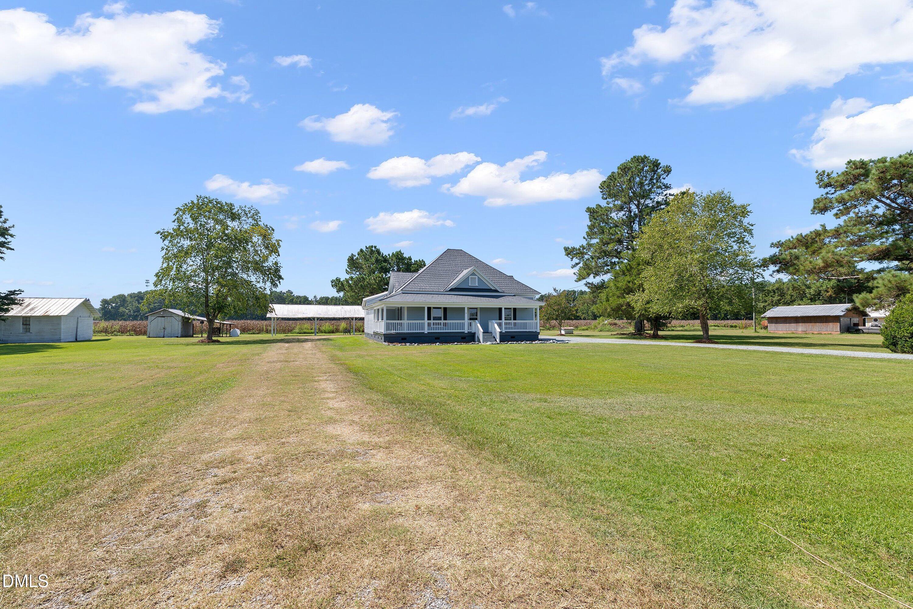 754 5 Points Road Benson, NC 27504 - Photo 4 of 43 03-754 5 Points Rd_0628