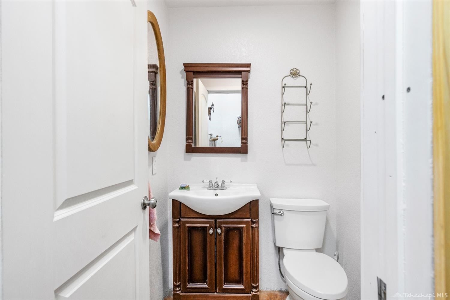 20217 Knob Hill Road Tehachapi, CA 93561 - Photo 26 of 81 Gallery Image 26